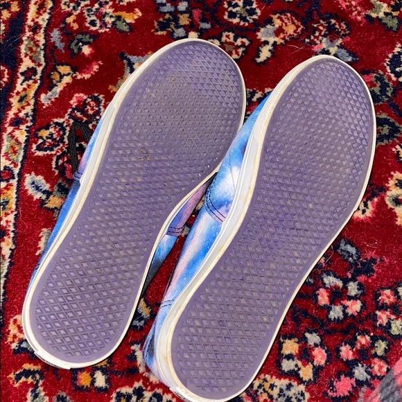 Vans - Picture 3 of 3